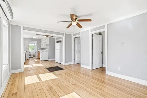 541 Hull Street Staunton VA 24401