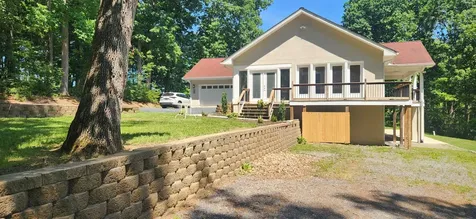 106 Miss Phillips Road Swoope VA 24479