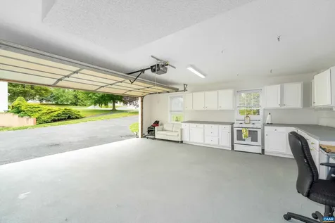 156 Pheasant Run Waynesboro VA 22980