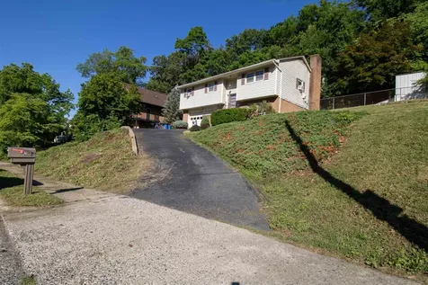 812 Coalter Street N Staunton VA 24401
