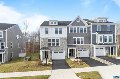 3048 Farrow Circle Charlottesville VA 22901