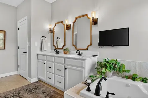 29 Kennedy Ridge Court Stuarts Draft VA 24477