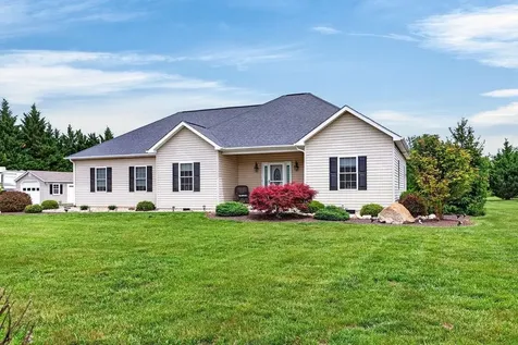 29 Kennedy Ridge Court Stuarts Draft VA 24477