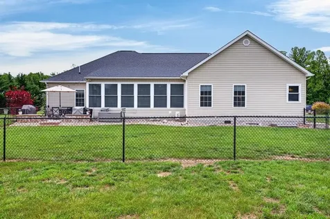 29 Kennedy Ridge Court Stuarts Draft VA 24477