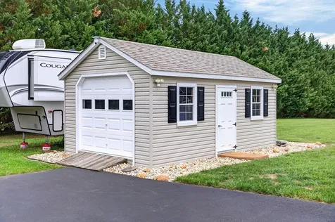 29 Kennedy Ridge Court Stuarts Draft VA 24477