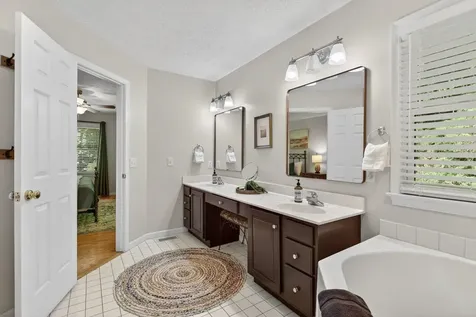 5109 Trevino Drive Mcgaheysville VA 22840