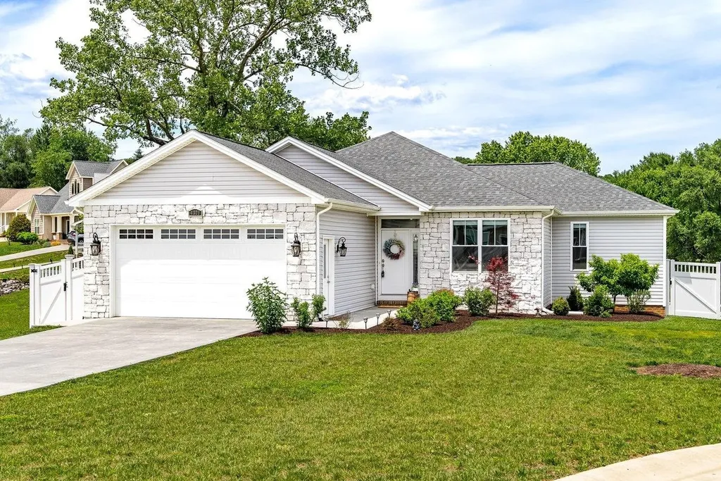 4329 Cotswold Court Rockingham VA 22802