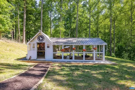 2098 Goodling Road North Garden VA 22959