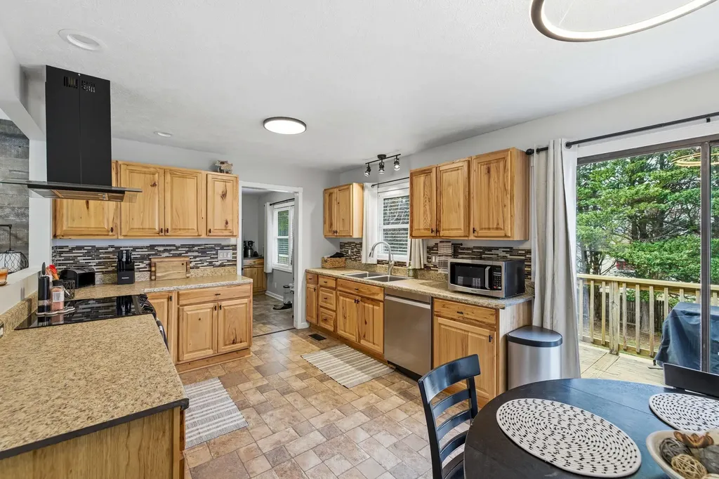 507 Barkman Avenue Elkton VA 22827