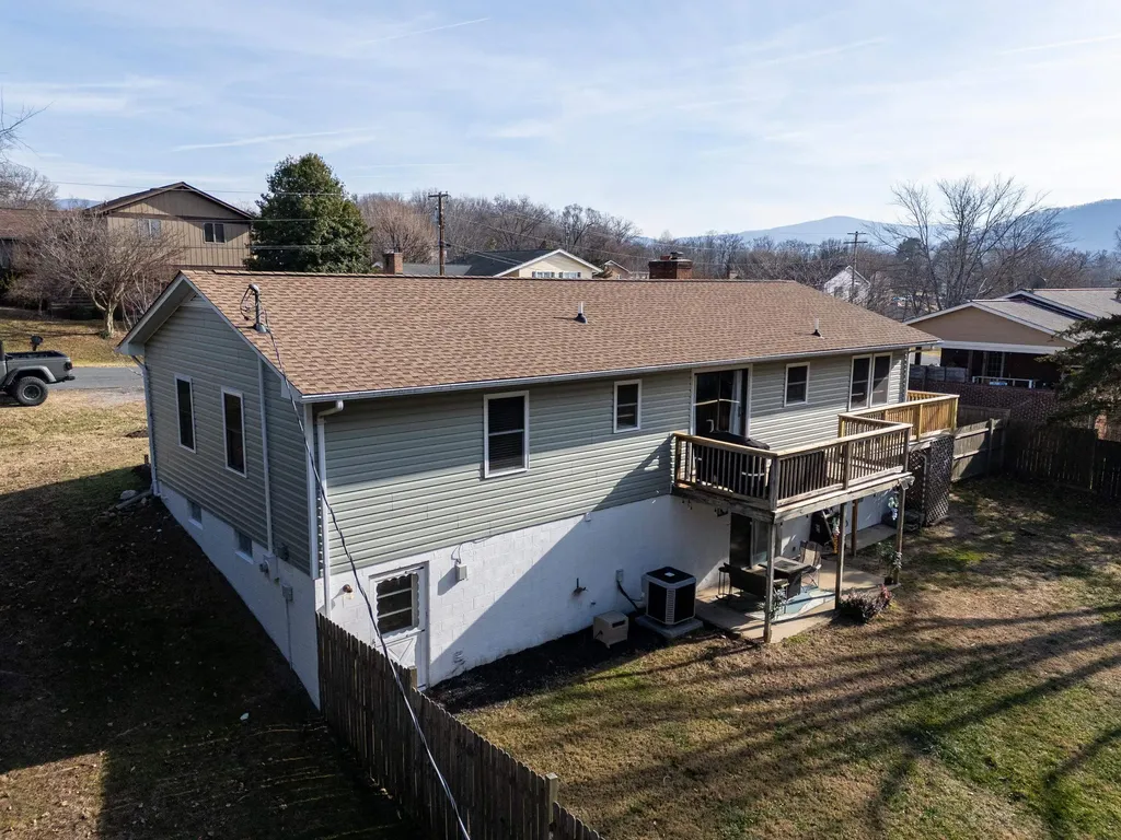 507 Barkman Avenue Elkton VA 22827