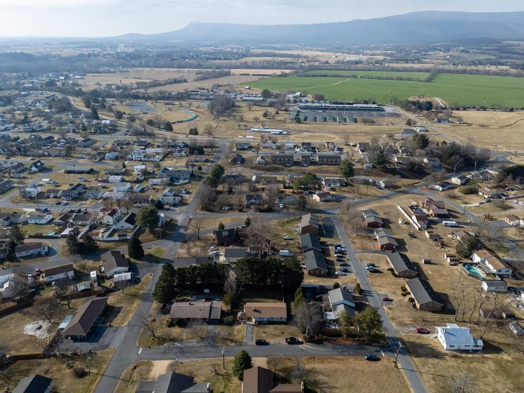 507 Barkman Avenue Elkton VA 22827