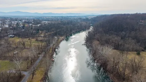 0 Shenandoah River Road Shenandoah VA 22849