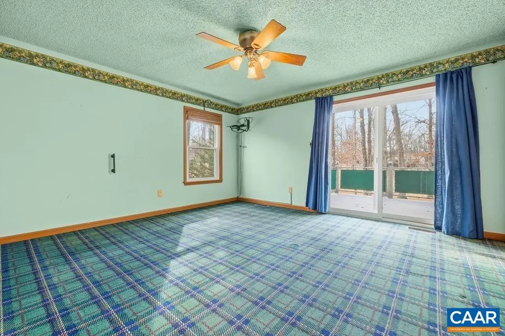 28 Out Of Bounds Road Palmyra VA 22963