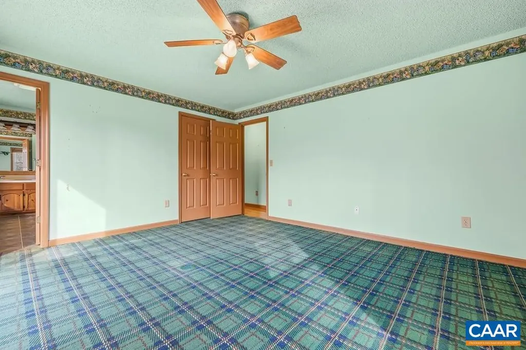 28 Out Of Bounds Road Palmyra VA 22963