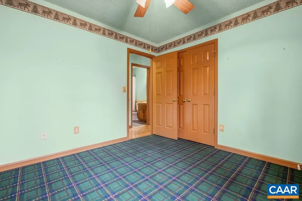 28 Out Of Bounds Road Palmyra VA 22963