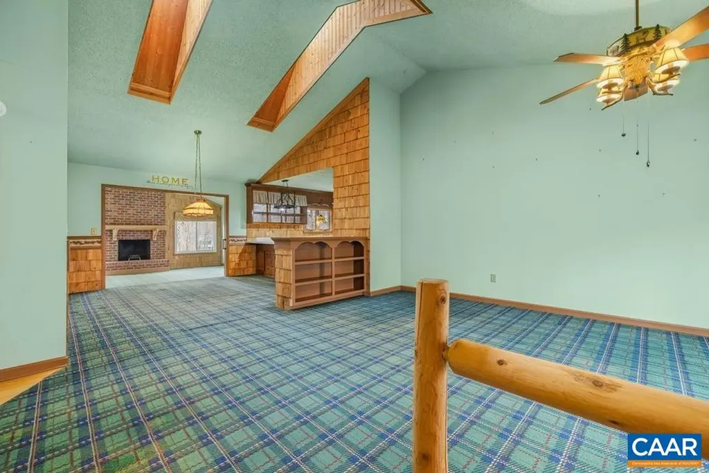 28 Out Of Bounds Road Palmyra VA 22963