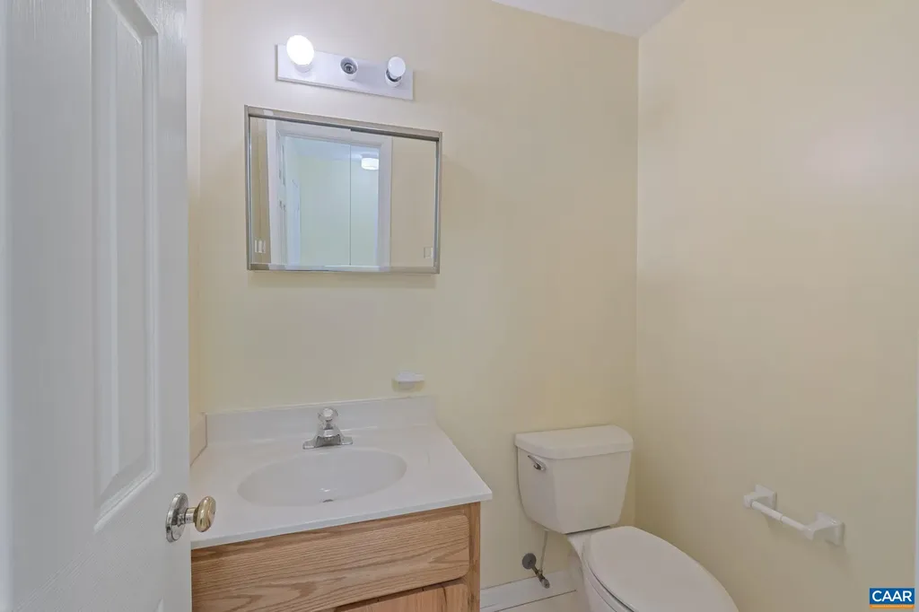 279 Deer Haven Lane Troy VA 22974