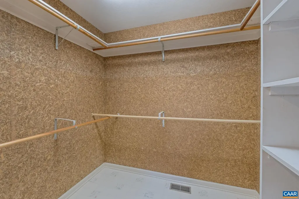 279 Deer Haven Lane Troy VA 22974