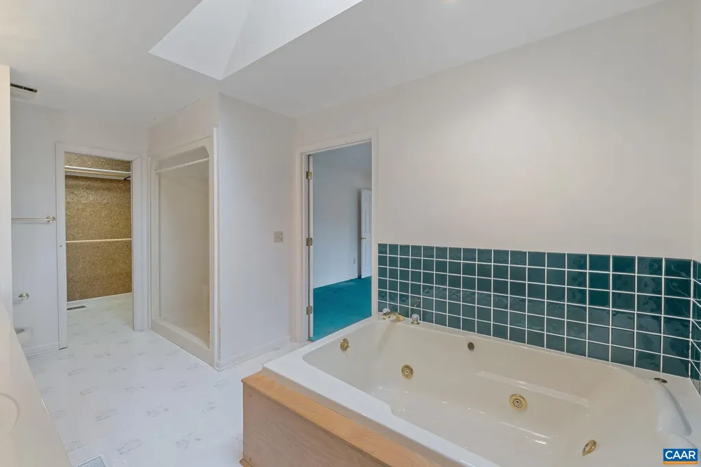 279 Deer Haven Lane Troy VA 22974