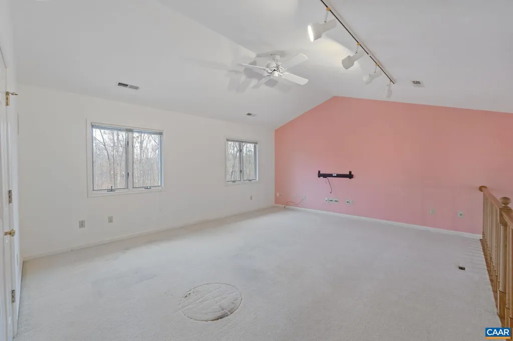 279 Deer Haven Lane Troy VA 22974