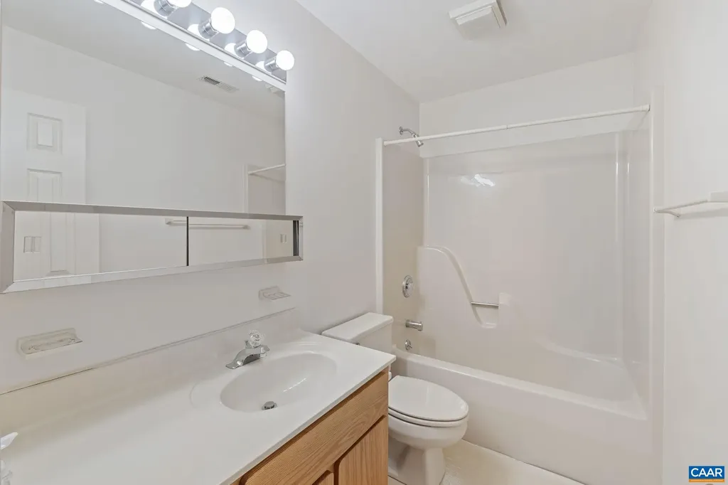 279 Deer Haven Lane Troy VA 22974