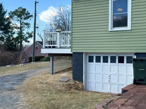 703 Monroe Street Staunton VA 24401