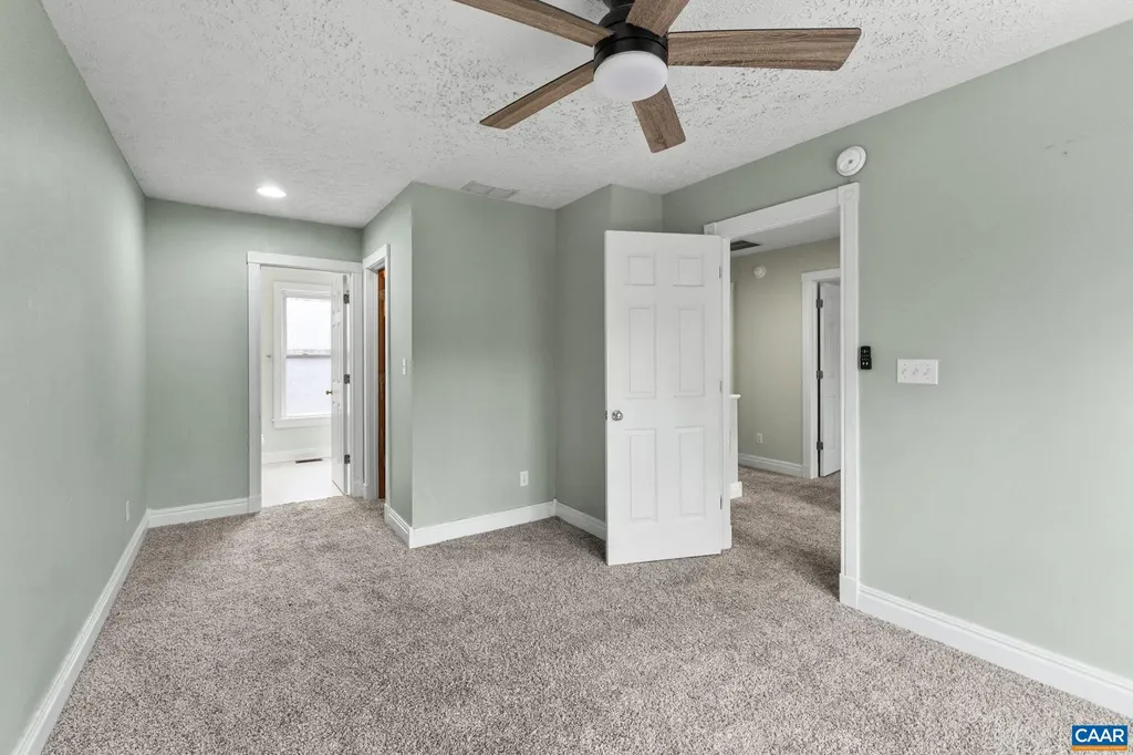 11 Pleasant View Terrace Palmyra VA 22963