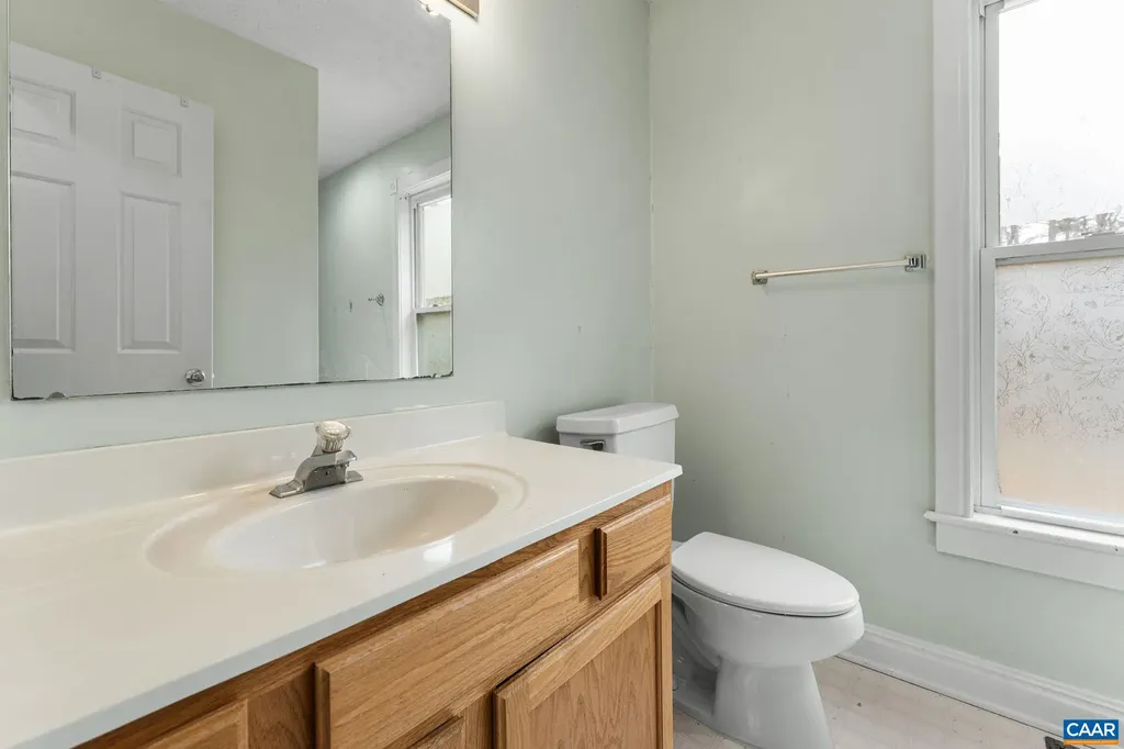 11 Pleasant View Terrace Palmyra VA 22963