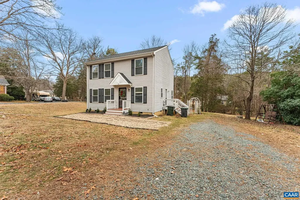 11 Pleasant View Terrace Palmyra VA 22963