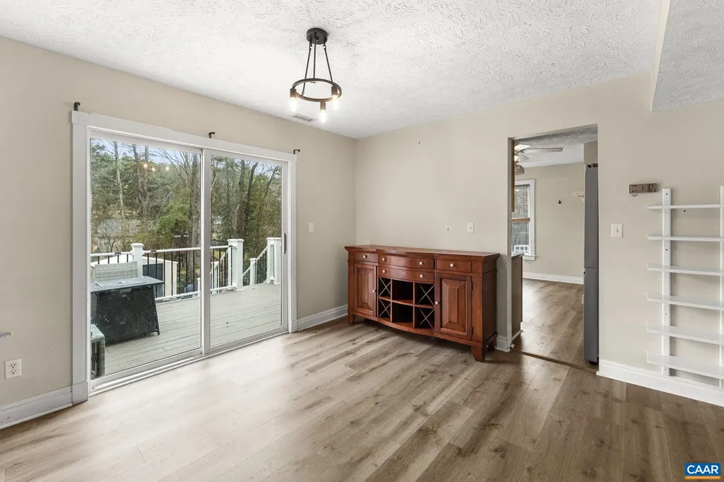 11 Pleasant View Terrace Palmyra VA 22963