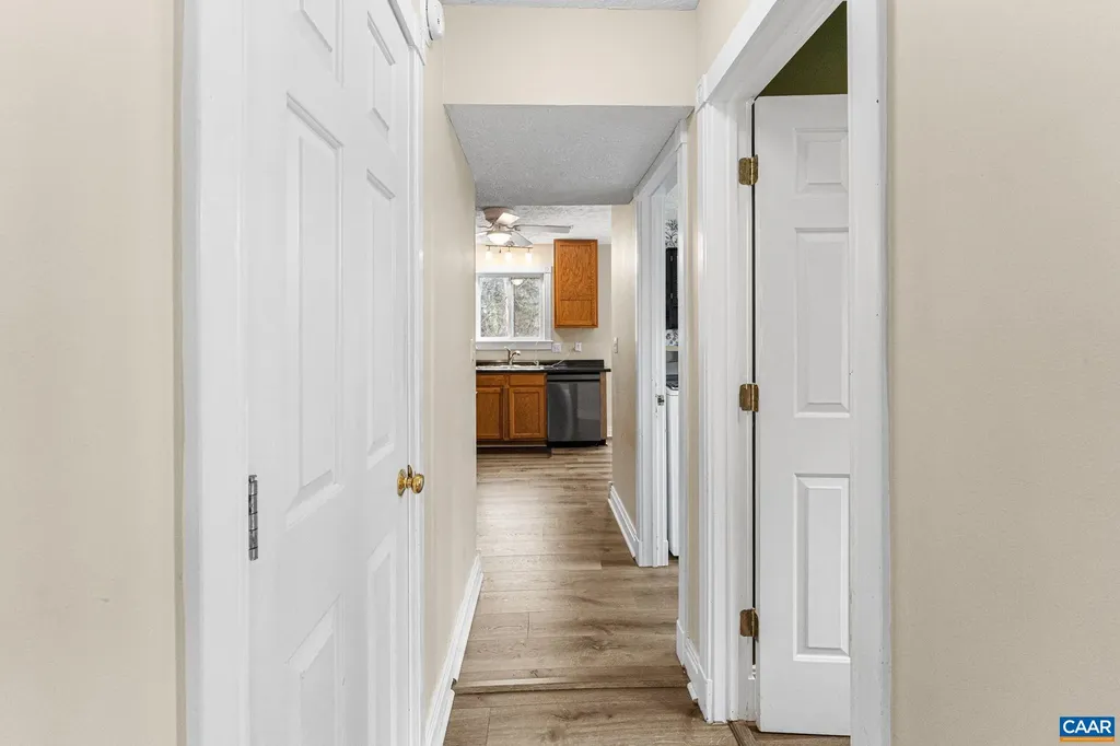 11 Pleasant View Terrace Palmyra VA 22963