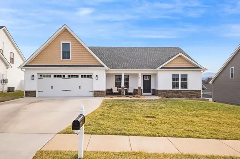 142 Lindburgh Drive Waynesboro VA 22980