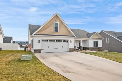 142 Lindburgh Drive Waynesboro VA 22980