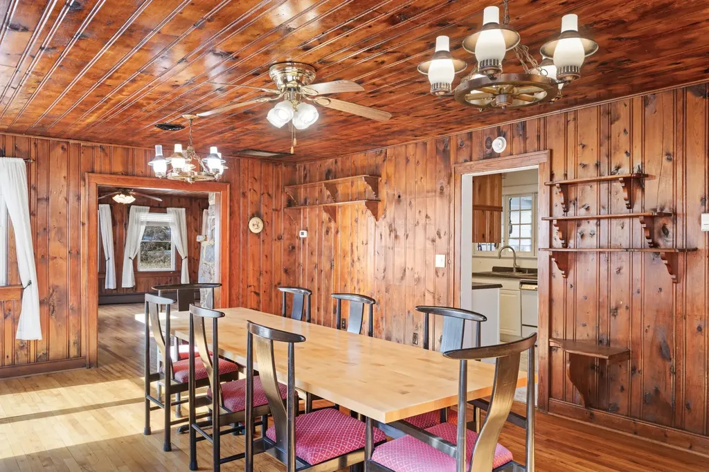 2193 Hankey Mountain Highway Churchville VA 24421