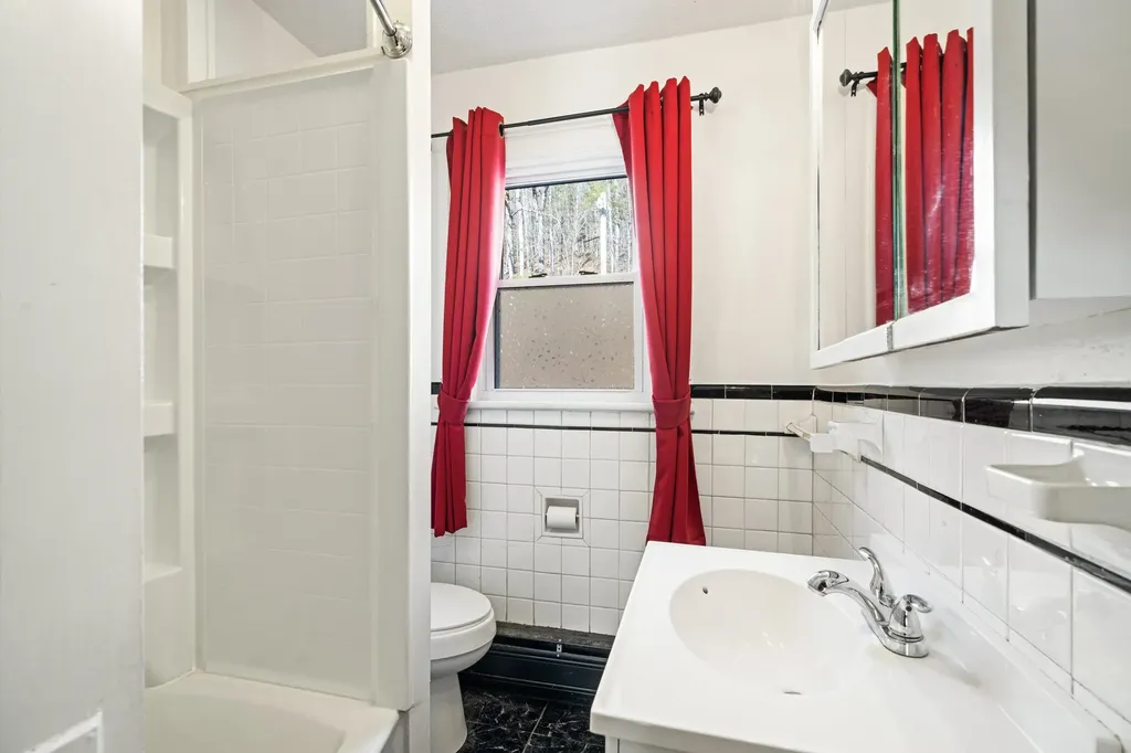 2193 Hankey Mountain Highway Churchville VA 24421