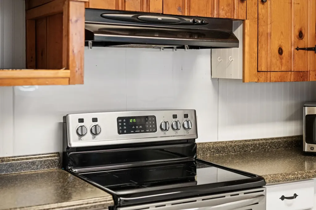 2193 Hankey Mountain Highway Churchville VA 24421