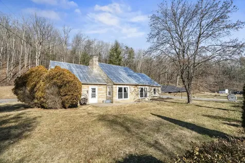 2193 Hankey Mountain Highway Churchville VA 24421
