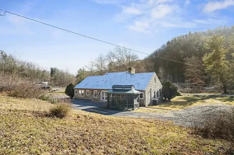 2193 Hankey Mountain Highway Churchville VA 24421