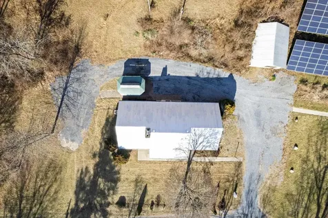 2193 Hankey Mountain Highway Churchville VA 24421
