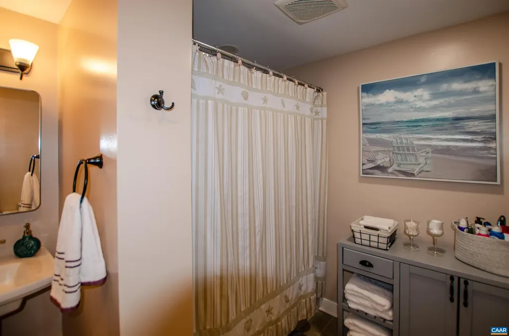 1709 Courthouse Road Palmyra VA 22963