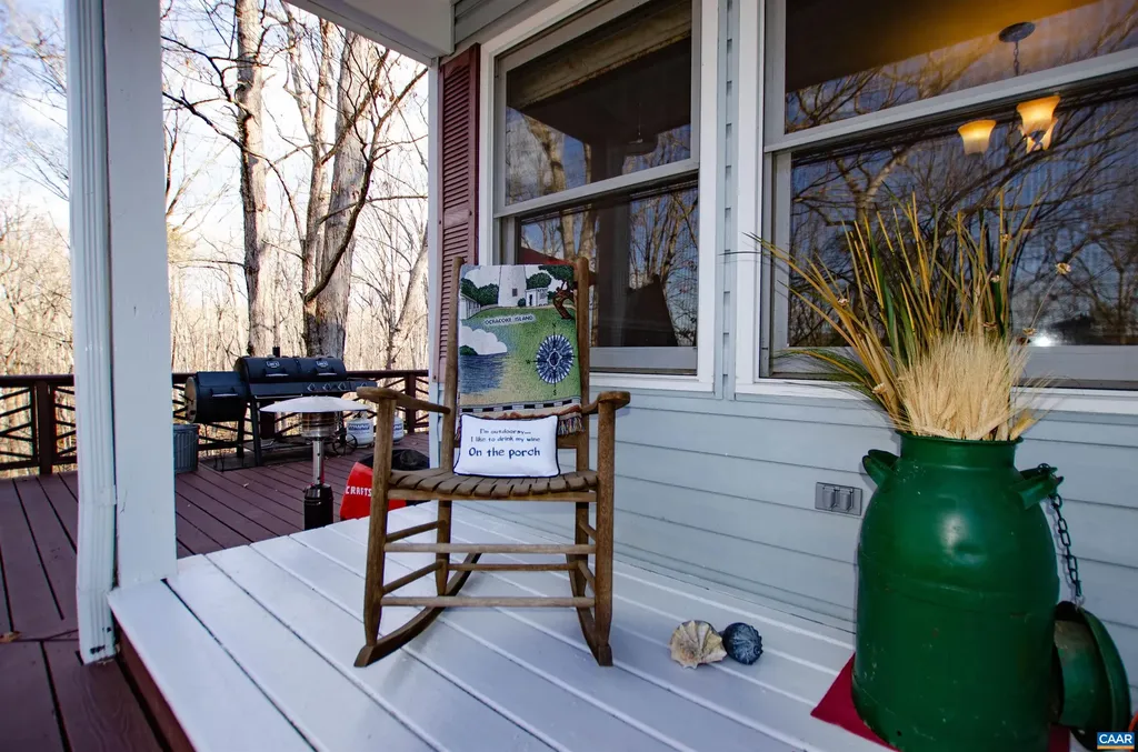 1709 Courthouse Road Palmyra VA 22963