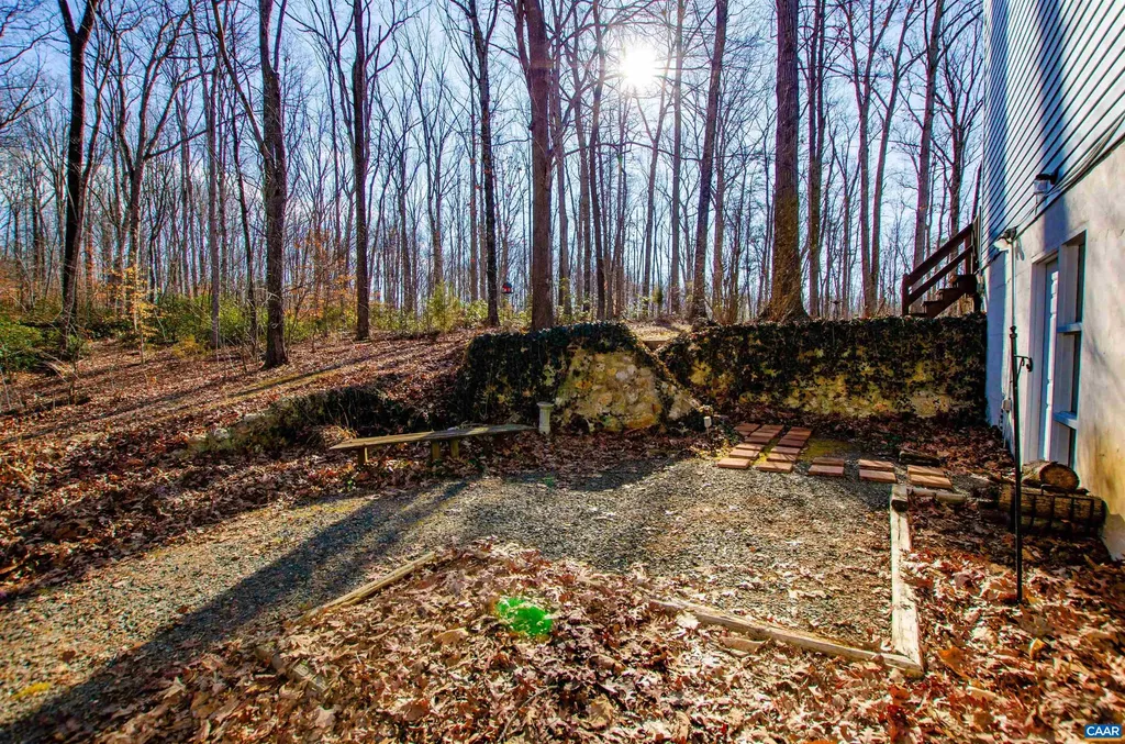 1709 Courthouse Road Palmyra VA 22963