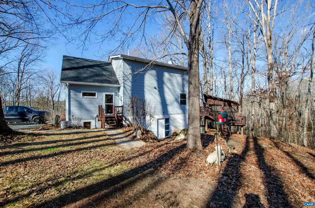 1709 Courthouse Road Palmyra VA 22963