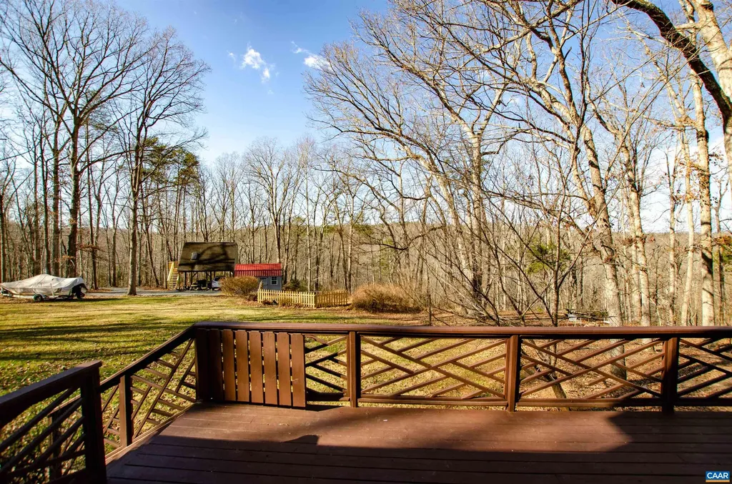 1709 Courthouse Road Palmyra VA 22963