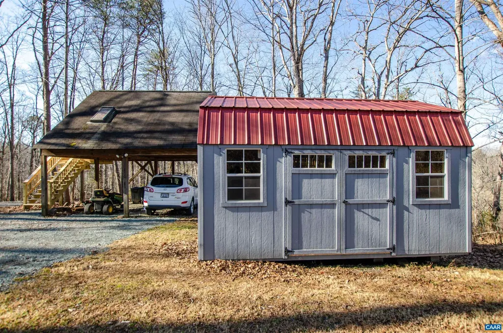 1709 Courthouse Road Palmyra VA 22963