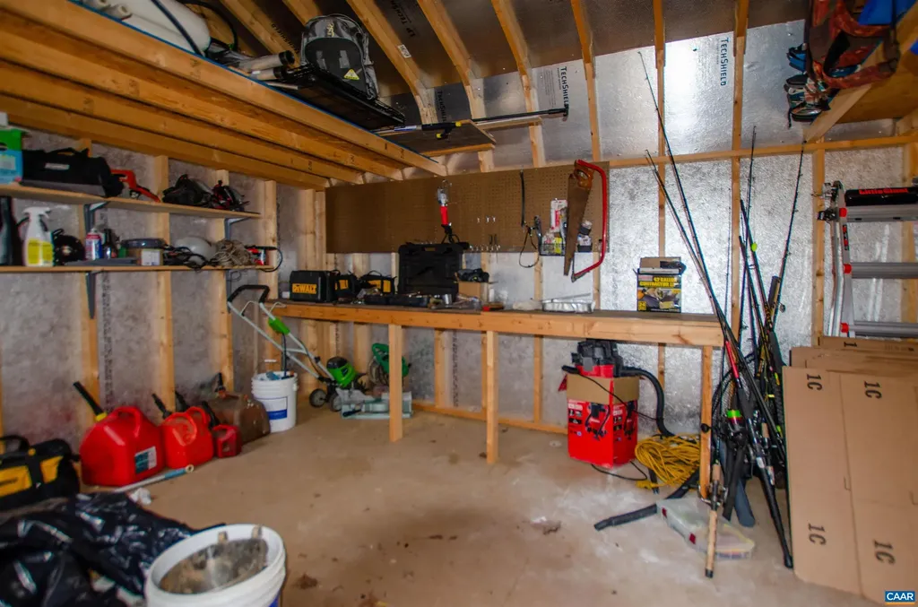 1709 Courthouse Road Palmyra VA 22963