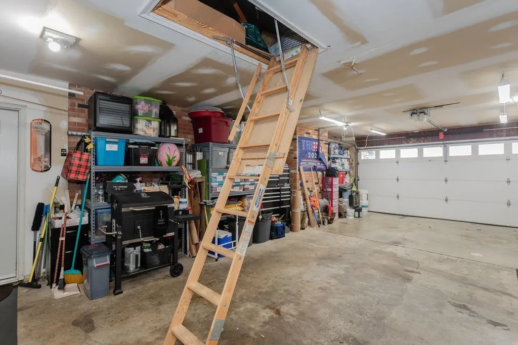 302 Honeysuckle Road Elkton VA 22827