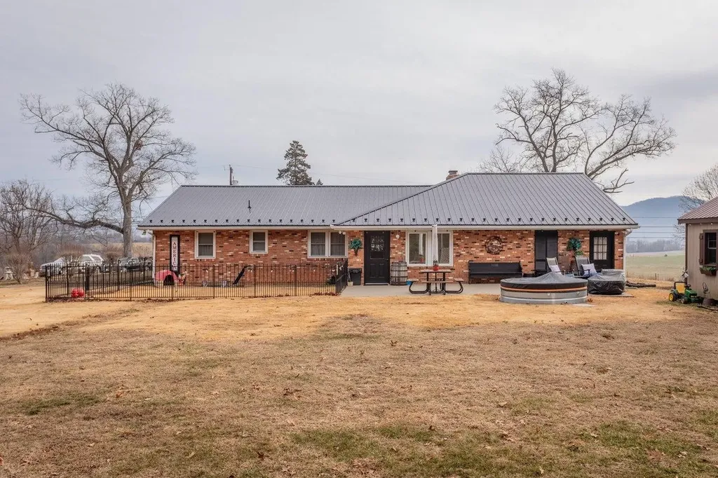 302 Honeysuckle Road Elkton VA 22827