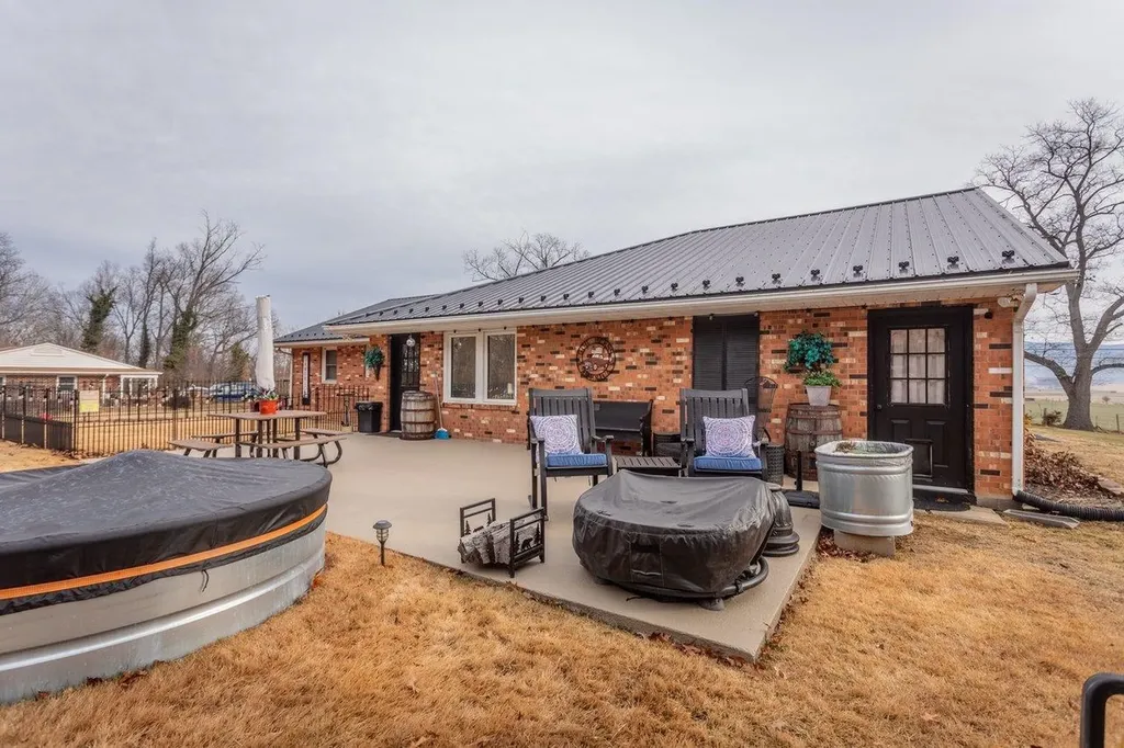 302 Honeysuckle Road Elkton VA 22827