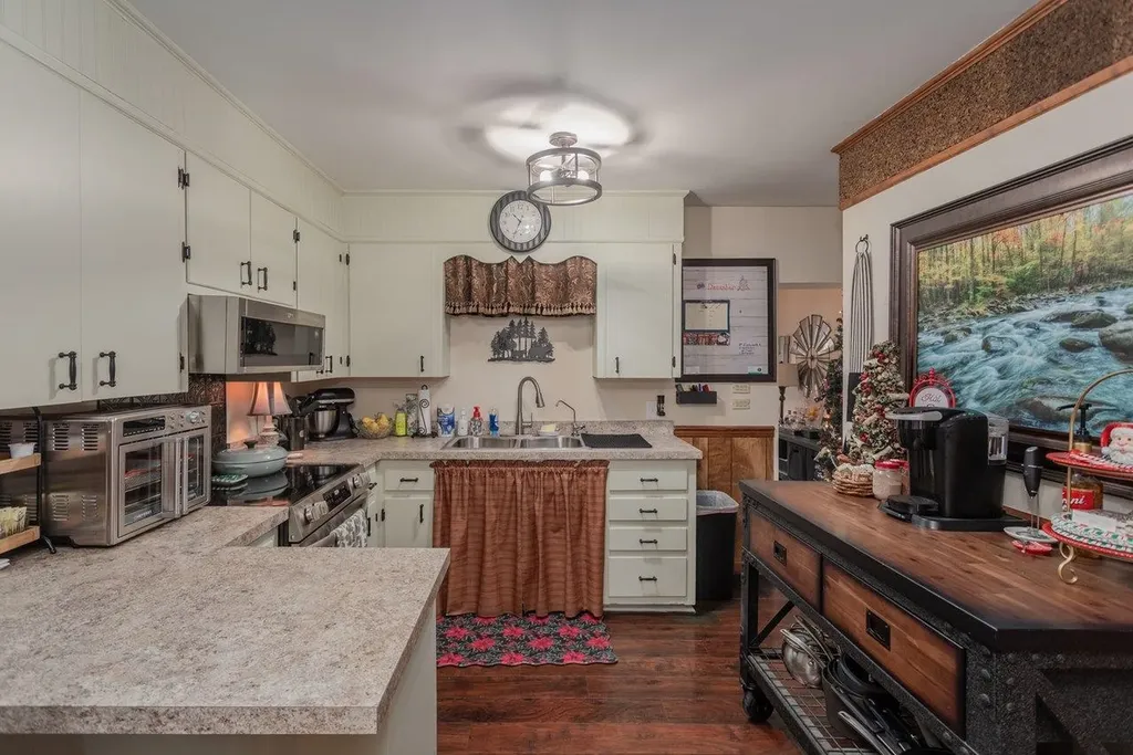 302 Honeysuckle Road Elkton VA 22827